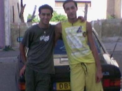 kikou les nanas je suis la avec mon ami mido